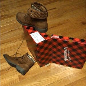 Women’s Boots size 9